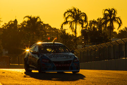 Scott McLaughlin, Garry Rogers Motorsport, Volvo
