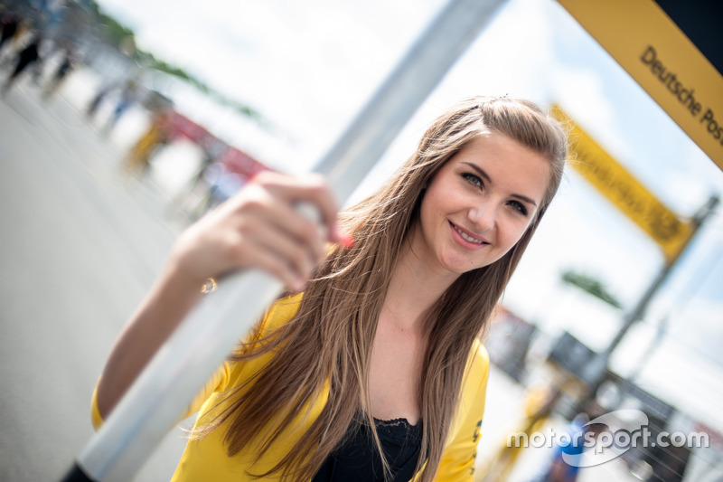 grid girl