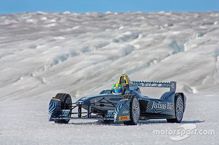 Di Grassi pilota un Fórmula E en el Ártico