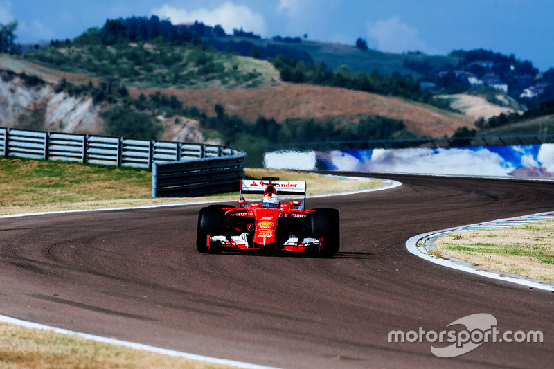 Sebastian Vettel, Ferrari SF15-T