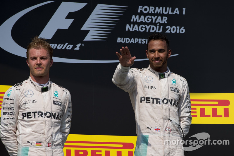 Hungría: Rosberg al segundo del campeonato