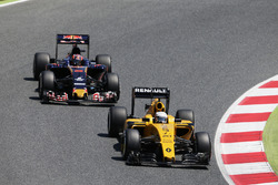 Kevin Magnussen, Renault Sport F1 Team RS16