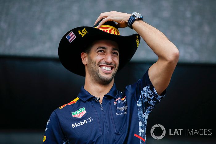 Daniel Ricciardo, Red Bull Racing, en el escenario F1