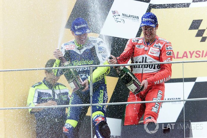 Podio: 1º Kenny Roberts Jr., 2º Carlos Checa, 3º Garry McCoy