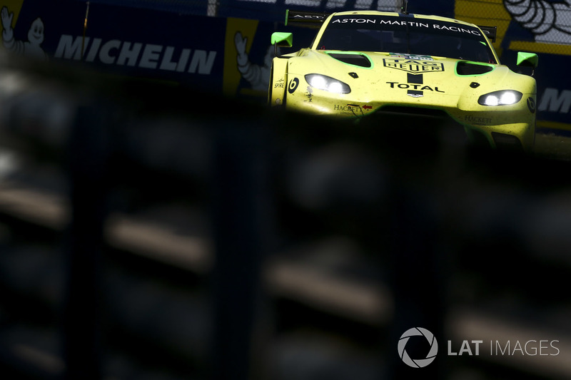 #97 Aston Martin Racing Aston Martin Vantage AMR: Alex Lynn, Maxime Martin, Jonathan Adam