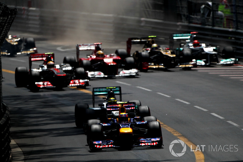 Mark Webber, Red Bull Racing RB8, devance Nico Rosberg, Mercedes F1 W03, Lewis Hamilton, McLaren MP4-27, et Fernando Alonso, Ferrari F2012, alors que Romain Grosjean, Lotus E20 et Michael Schumacher, Mercedes F1 W03 s'accrochent