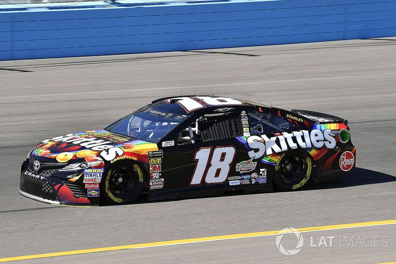 Kyle Busch, Joe Gibbs Racing, Toyota Camry Skittles Sweet Heat