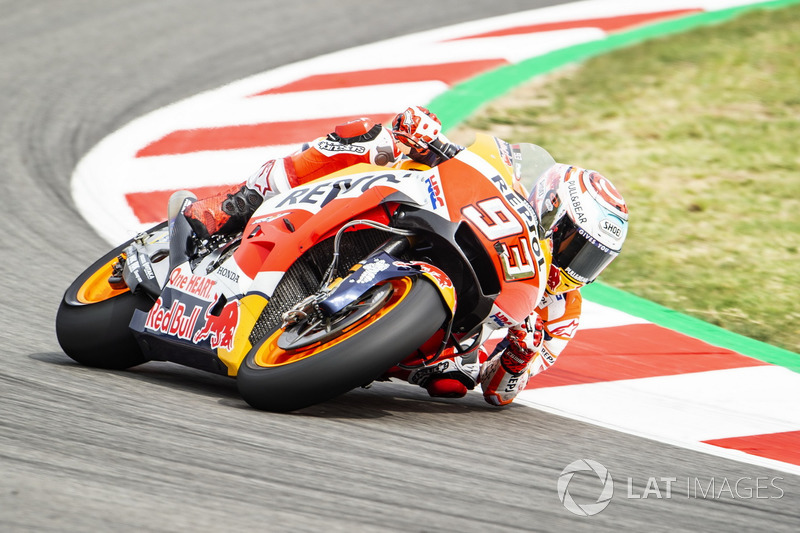 Marc Marquez, Repsol Honda Team, plegando la moto
