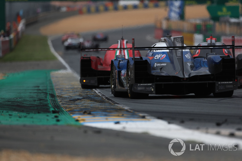 #36 Signatech Alpine Matmut Alpine A470 Gibson: Nicolas Lapierre, Andre Negrao, Pierre Thiriet