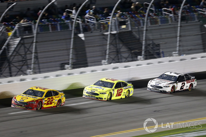 Joey Logano, Team Penske Ford Fusion, Ryan Blaney, Team Penske Ford Fusion, Brad Keselowski, Team Penske Ford Fusion