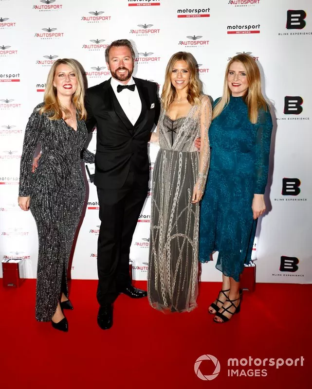 Ospiti arrivano sul red carpet