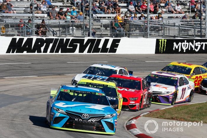 Martin Truex Jr., Joe Gibbs Racing, Toyota Camry Auto Owners Insurance 