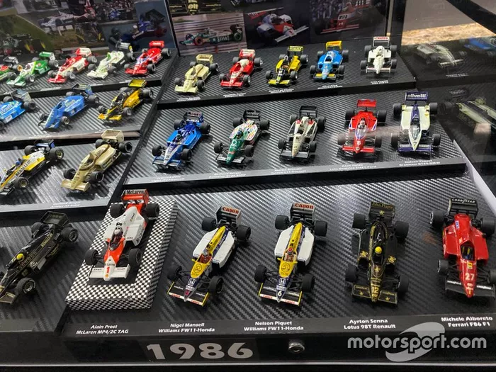 Colección de coches miniatura de F1