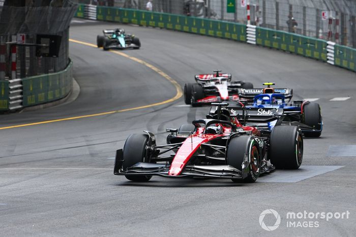 Valtteri Bottas, Alfa Romeo C43, Logan Sargeant, Williams FW45, Kevin Magnussen, Haas VF-23