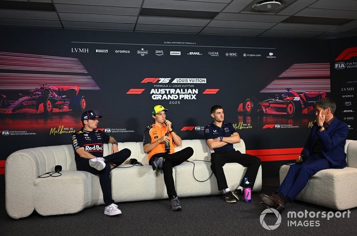 Max Verstappen, Red Bull Racing, Oscar Piastri, McLaren, Jack Doohan, Alpine en la rueda de prensa