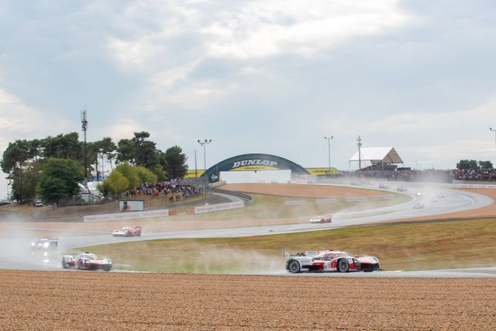 #7 Toyota Gazoo Racing Toyota GR010 - Hybrid Hypercar, Mike Conway, Kamui Kobayashi, José María López