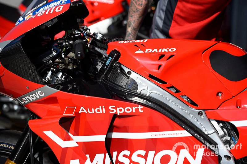 Ducati Desmosedici GP19: Tank