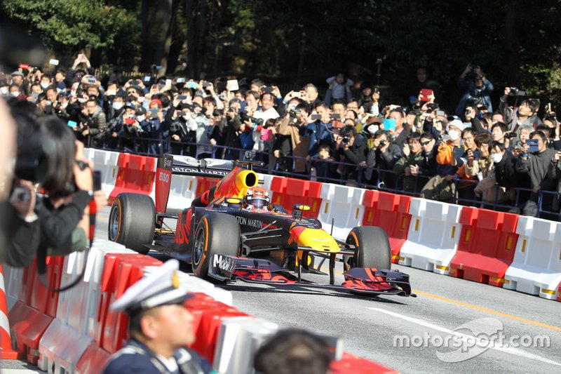 Red Bull Tokyo Gösteri Sürüşü