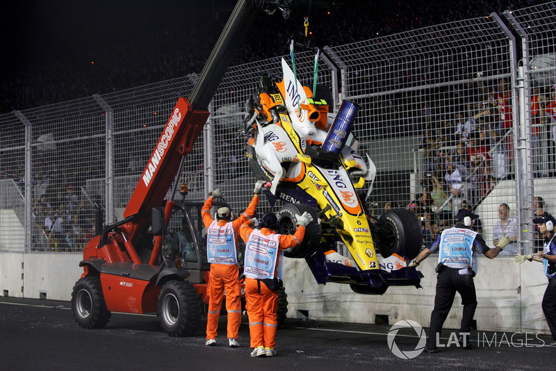 Accidente de Nelson Piquet Jr., Renault F1 Team R28