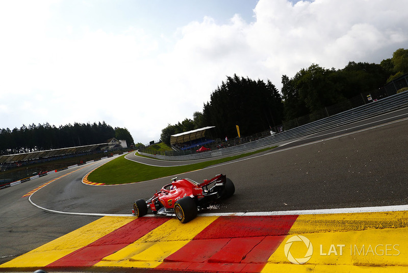 1. Kimi Räikkönen, Ferrari SF71H, strikes up sparks
