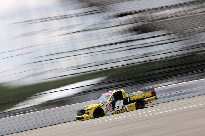 Grant Enfinger, CR7 Motorsports Chevrolet