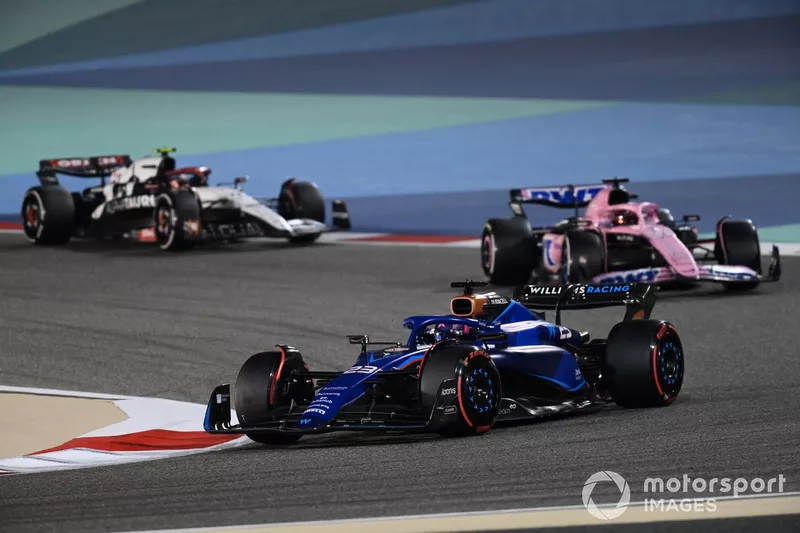 Alex Albon, Williams FW45, Esteban Ocon, Alpine A523, Yuki Tsunoda, AlphaTauri AT04