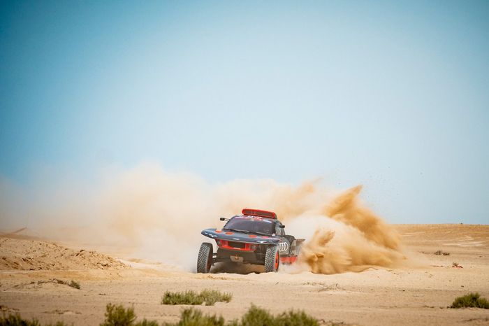 #211 Team Audi Sport Audi: Mattias Ekstrom, Emil Bergkvist