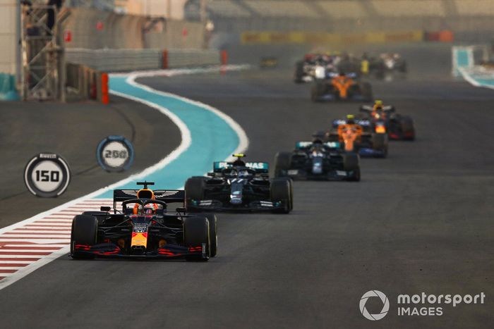Max Verstappen, Red Bull Racing RB16, Valtteri Bottas, Mercedes F1 W11, Lewis Hamilton, Mercedes F1 W11, Lando Norris, McLaren MCL35