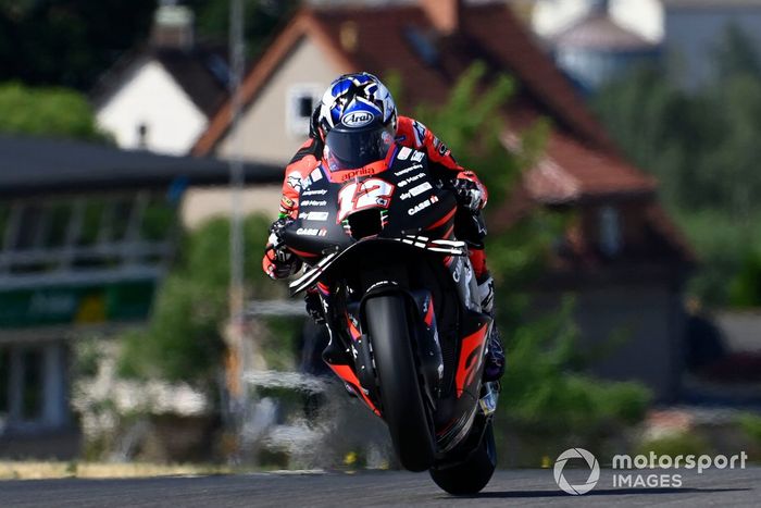 Maverick Vinales, Aprilia Racing Team