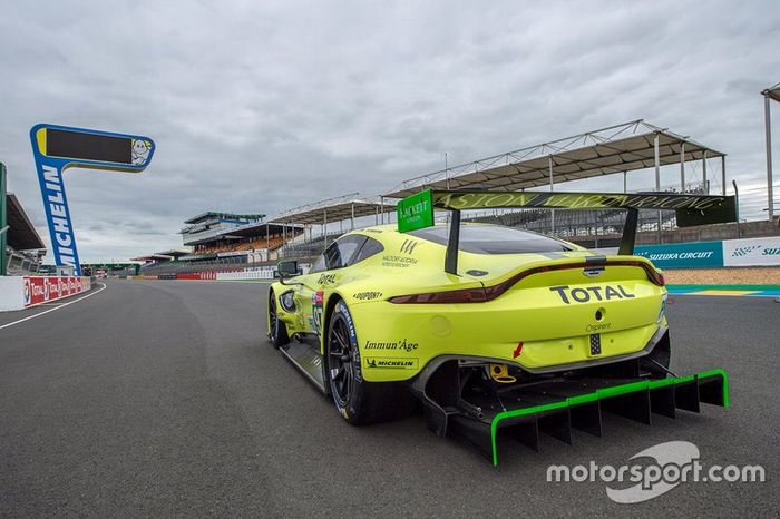 #97 Aston Martin Racing Aston Martin Vantage AMR: Alex Lynn, Maxime Martin, Jonathan Adams, Russ Gunn