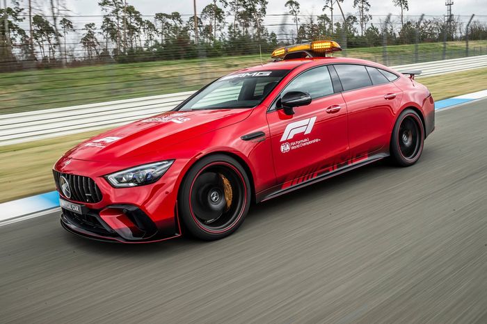 Mercedes‑AMG GT 63 S 4MATIC+ F1, coche médico