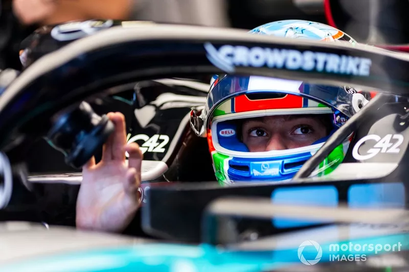 Andrea Kimi Antonelli, Mercedes-AMG F1 Team, dans le cockpit