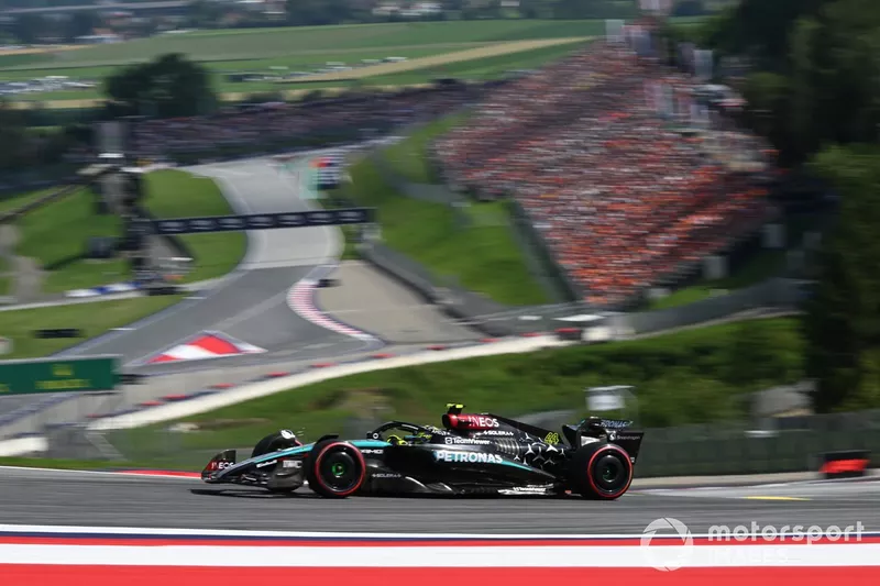 Lewis Hamilton, Mercedes F1 W15