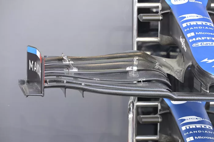 Detalle del alerón delantero del Alpine A521