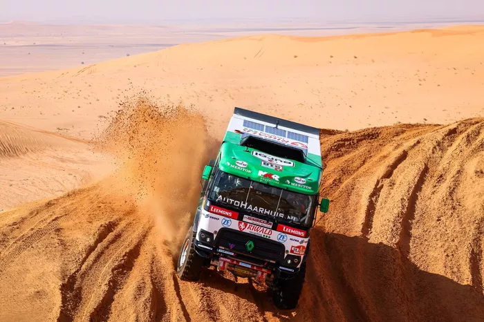 #518 Riwald Dakar Team Renault: Pascal De Baar, Jan Van Der Vaet, Stefan Slootjes