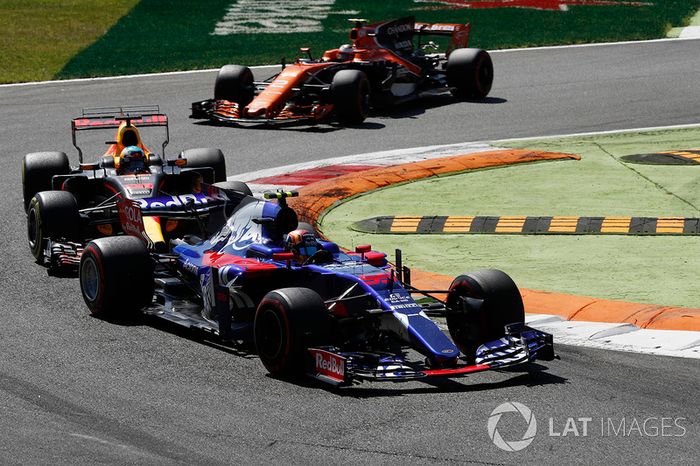 Carlos Sainz Jr., Scuderia Scuderia Toro Rosso STR12