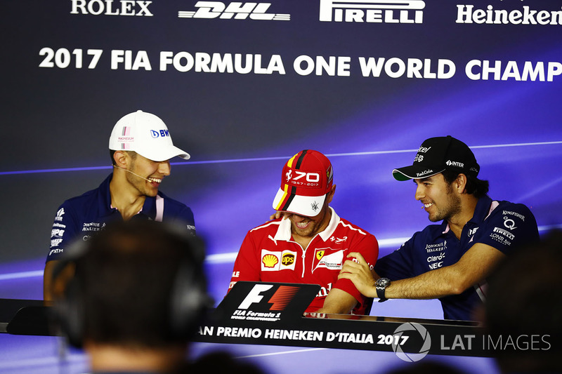 Esteban Ocon, Force India, Sebastian Vettel, Ferrari, Sergio Pérez, Force India en la conferencia de prensa de la FIA