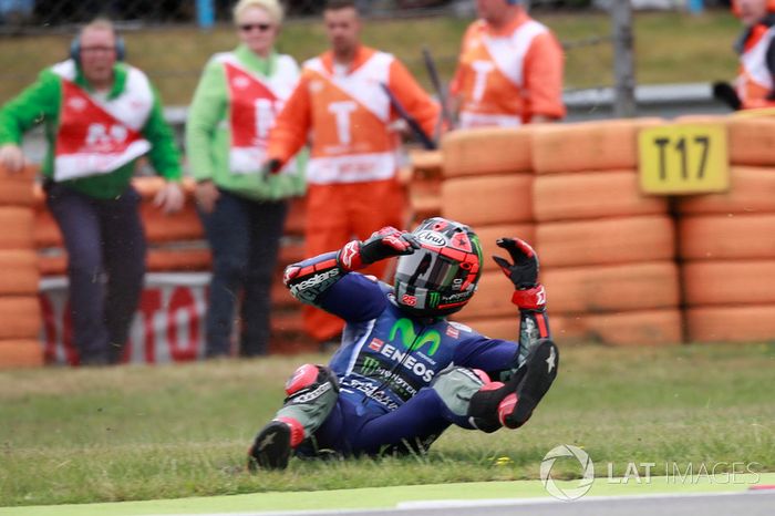Segunda caída del año para Viñales y tercer cambio de líder. Ahora Dovi