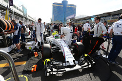 Felipe Massa, Williams FW38 en la parrilla