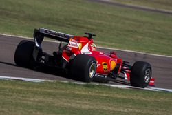 Esteban Gutiérrez, Ferrari pruebas de la especificación de Pirelli 2017