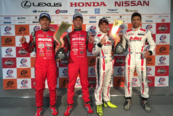 優勝ドライバー記者会見
