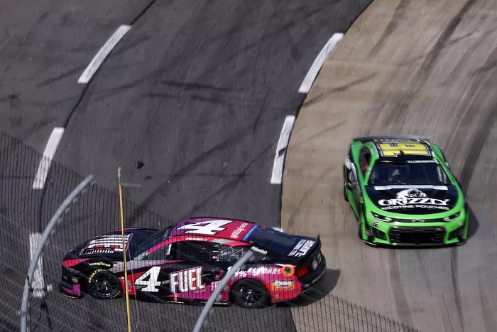 Noah Gragson, Front Row Motorsports, AJ Allmendinger, Kaulig Racing