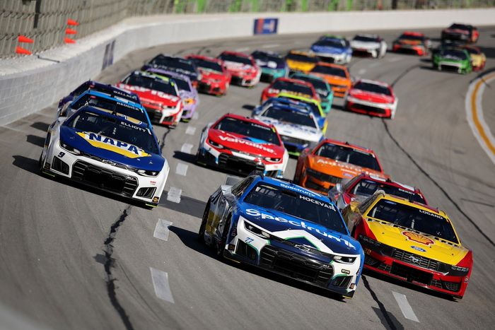 Carson Hocevar, Spire Motorsports, Chase Elliott, Hendrick Motorsports, Joey Logano, Team Penske