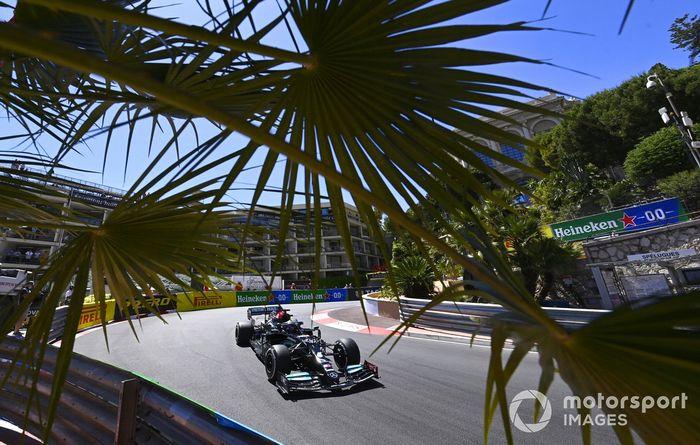 Lewis Hamilton, Mercedes W12