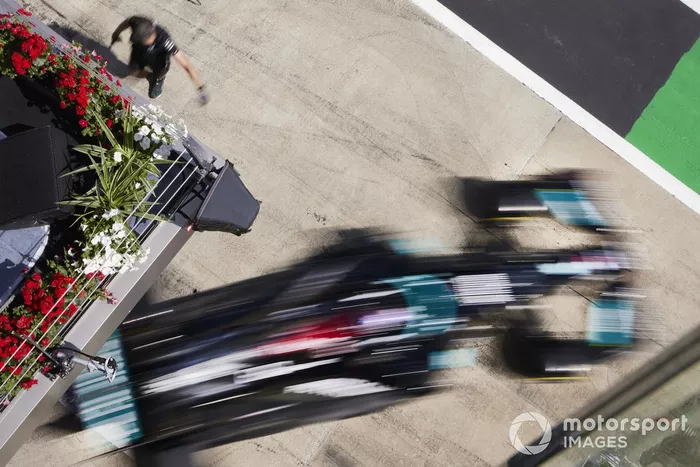 Lewis Hamilton, Mercedes W12