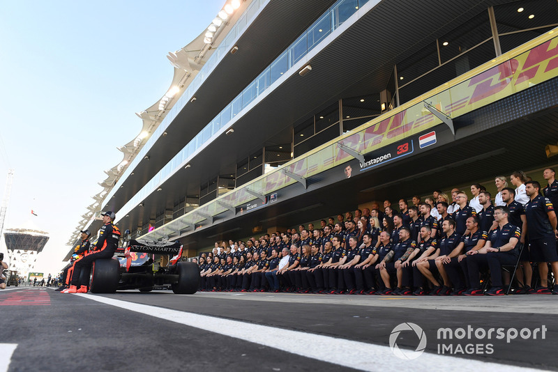 Foto de grupo de Red Bull Racing team