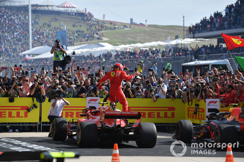 Ganador, Kimi Raikkonen, Ferrari SF71H celebra