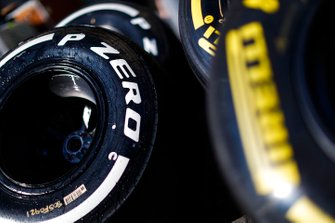 Pirelli lastikleri