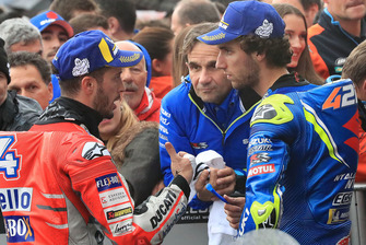 Il vincitore della gara Andrea Dovizioso, Ducati Team, il secondo classificato Alex Rins, Team Suzuki MotoGP