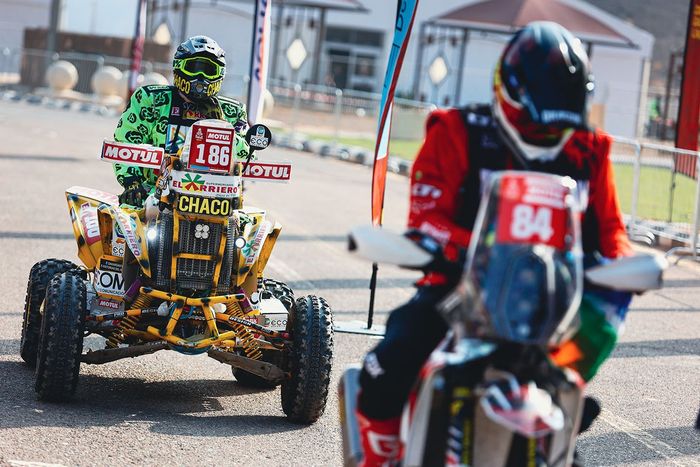 #84 Stuart Gregory, #186 Carlos Verza